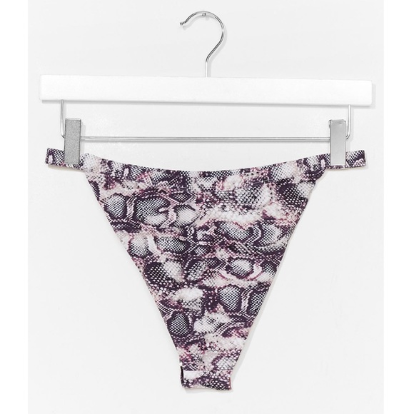 NWT! Snake Print Triangle Bikini Set - Picture 4 of 5